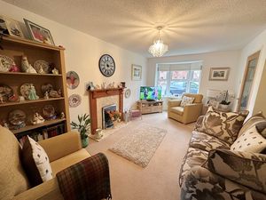 Lounge- click for photo gallery